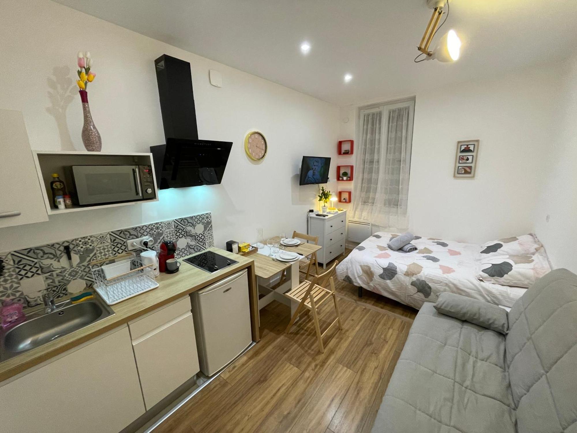 Chez Jean-Yves Et Zoe - La Dolce Vita - Au Calme, Tres Propre, Proche Parkings Niort Ngoại thất bức ảnh