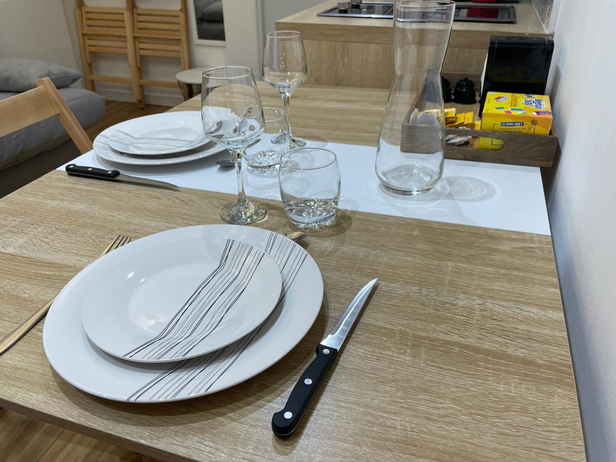 Chez Jean-Yves Et Zoe - La Dolce Vita - Au Calme, Tres Propre, Proche Parkings Niort Ngoại thất bức ảnh